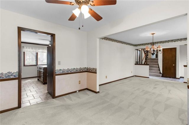 13021 W 102nd Terrace, Lenexa, KS 66215