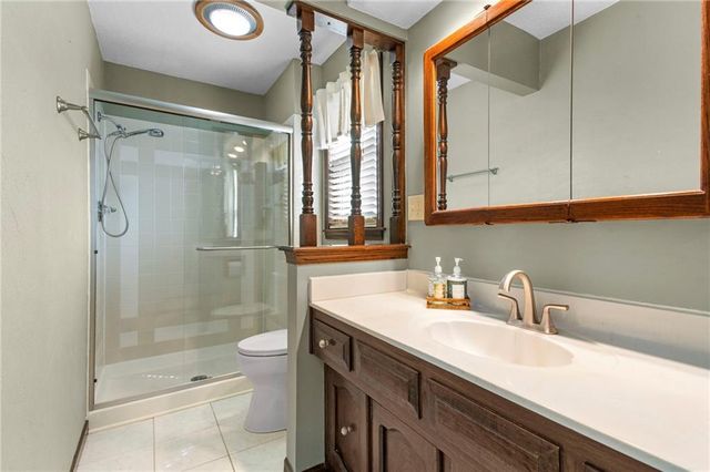 13021 W 102nd Terrace, Lenexa, KS 66215