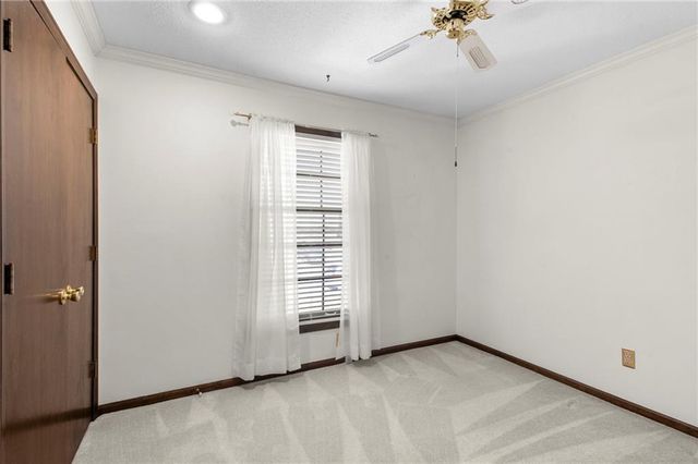 13021 W 102nd Terrace, Lenexa, KS 66215