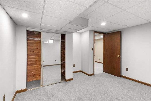 13021 W 102nd Terrace, Lenexa, KS 66215