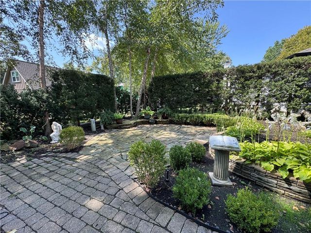 13021 W 102nd Terrace, Lenexa, KS 66215