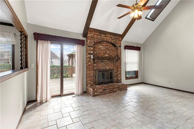 13021 W 102nd Terrace, Lenexa, KS 66215