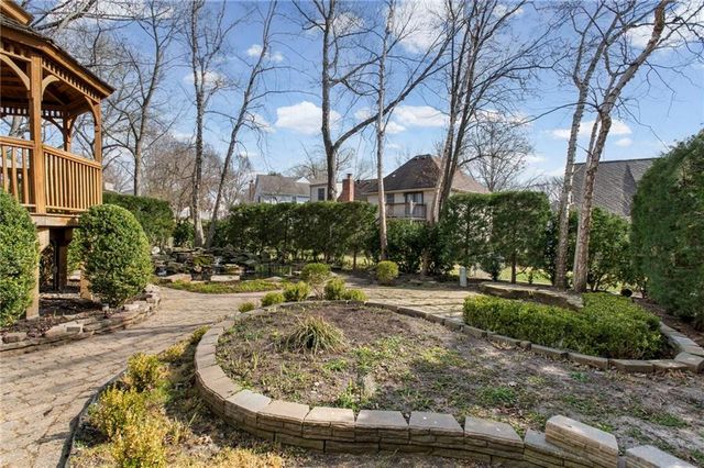 13021 W 102nd Terrace, Lenexa, KS 66215