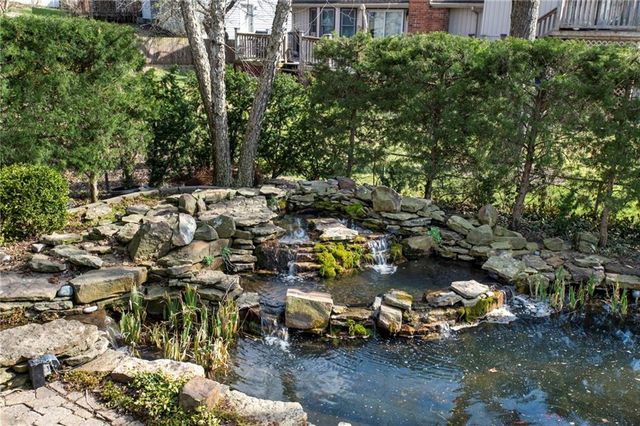 13021 W 102nd Terrace, Lenexa, KS 66215