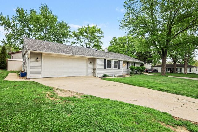 7080 Sherwood Avenue, Portage, IN 46368