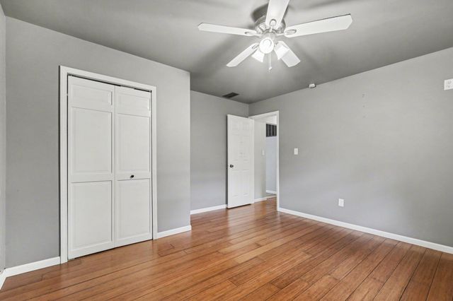 7080 Sherwood Avenue, Portage, IN 46368