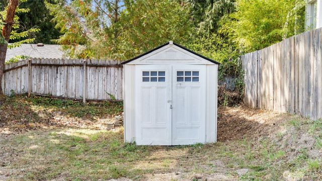 441 E Madrona Parkway, Grapeview, WA 98546
