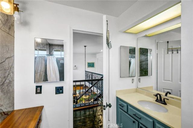 28314 Easton, Santa Clarita, CA 91350