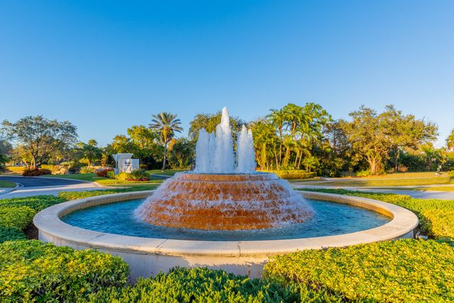 2371 SW Carriage Hill Terrace 202, Palm City, FL 34990