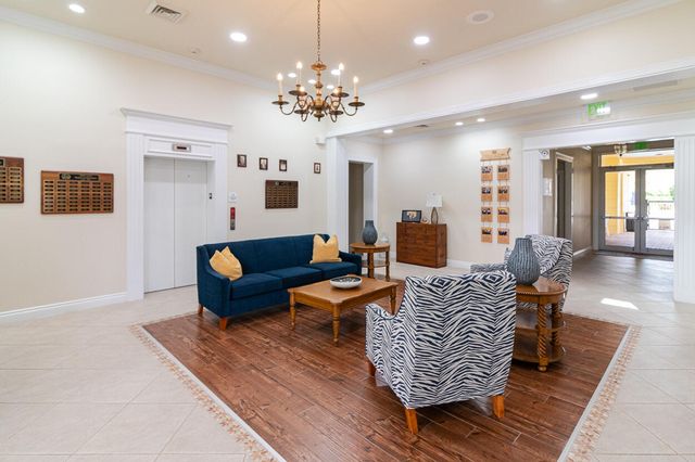 2371 SW Carriage Hill Terrace 202, Palm City, FL 34990