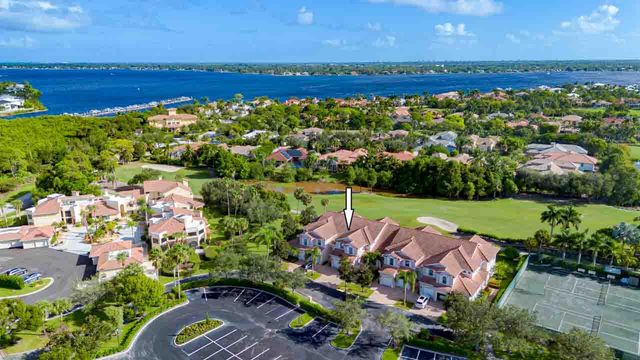 2371 SW Carriage Hill Terrace 202, Palm City, FL 34990