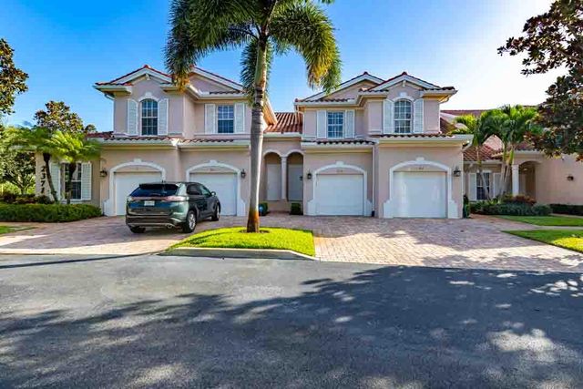 2371 SW Carriage Hill Terrace 202, Palm City, FL 34990