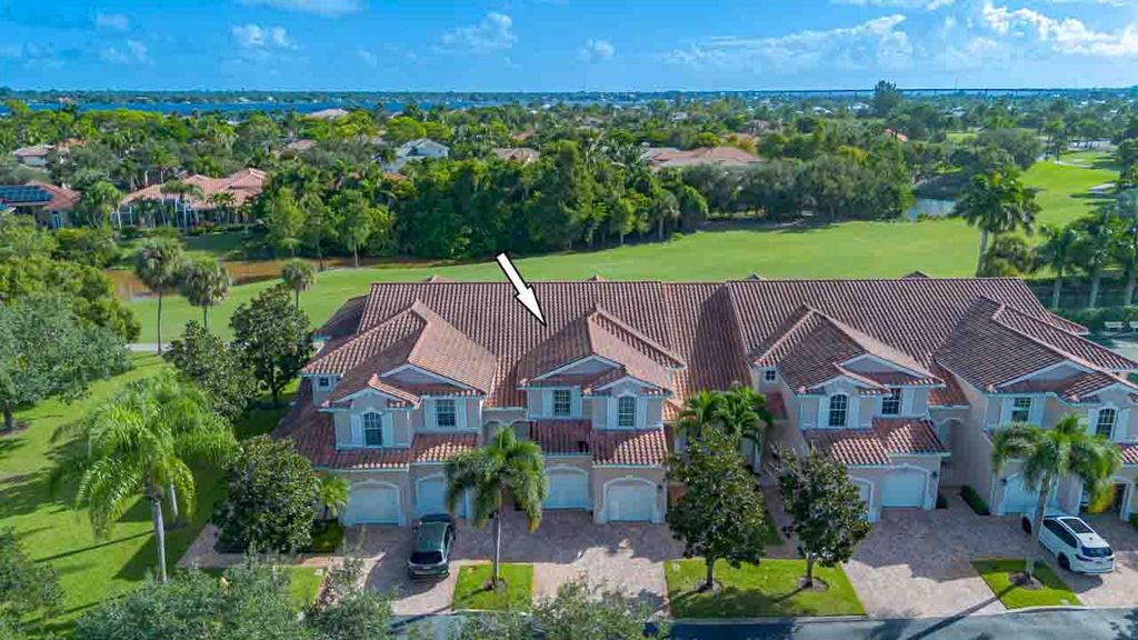 2371 SW Carriage Hill Terrace 202, Palm City, FL 34990