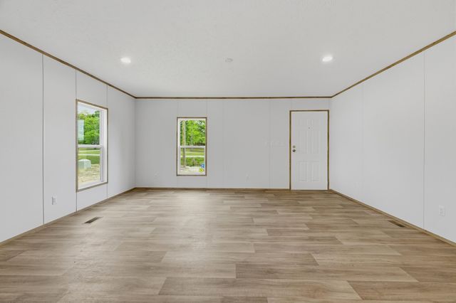 3679 Nichols Hwy., Galivants Ferry, SC 29544