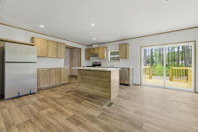 3679 Nichols Hwy., Galivants Ferry, SC 29544