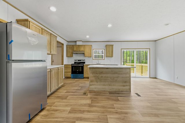 3679 Nichols Hwy., Galivants Ferry, SC 29544