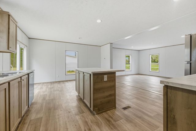 3679 Nichols Hwy., Galivants Ferry, SC 29544