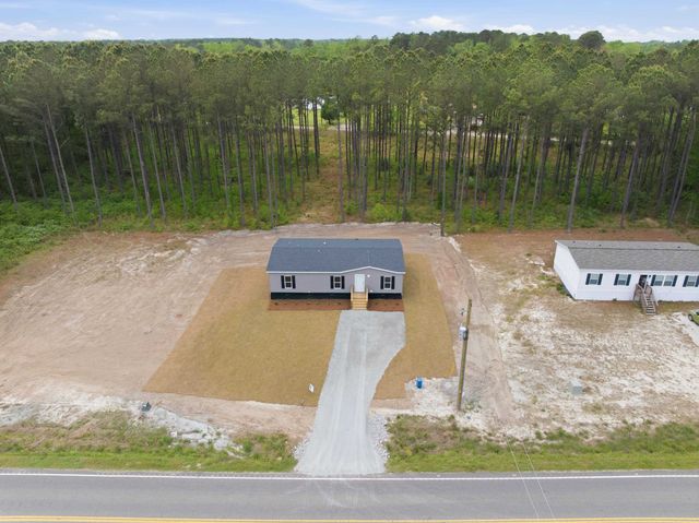 3679 Nichols Hwy., Galivants Ferry, SC 29544