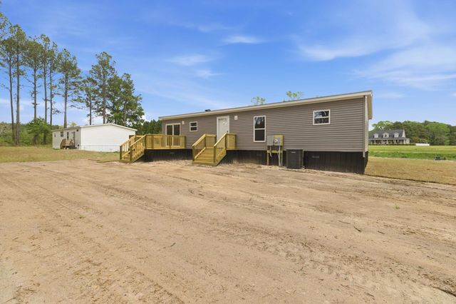 3679 Nichols Hwy., Galivants Ferry, SC 29544