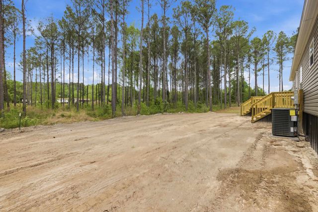 3679 Nichols Hwy., Galivants Ferry, SC 29544
