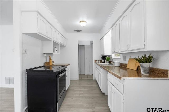 19588 County Road 481, Lindale, TX 75771