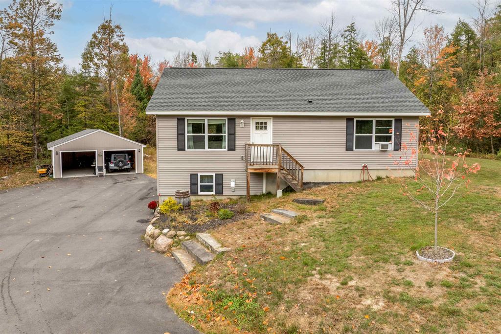 524 Bradford Road, Newport, NH 03773