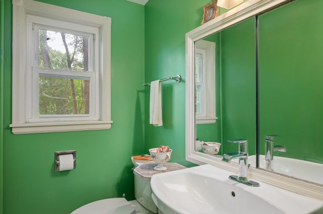 2 Bromley Lane, Bennington, VT 05257