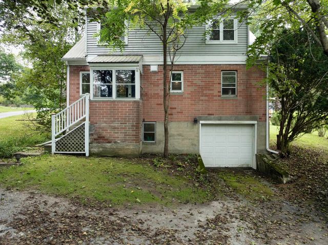 2 Bromley Lane, Bennington, VT 05257