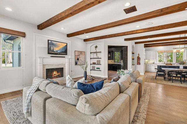 3472 Calle Margarita, Encinitas, CA 92024