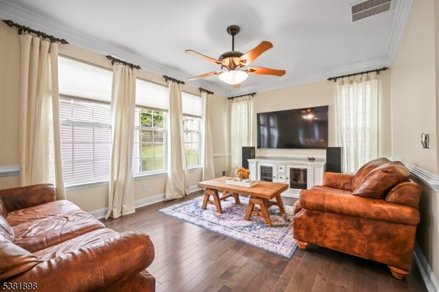 50 Winding Hill Dr, Mount Olive Twp., NJ 07840