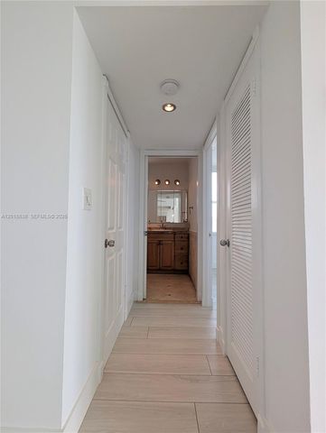 7133 Bay Dr PH-1, Miami Beach, FL 33141