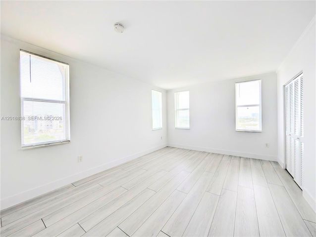 7133 Bay Dr PH-1, Miami Beach, FL 33141