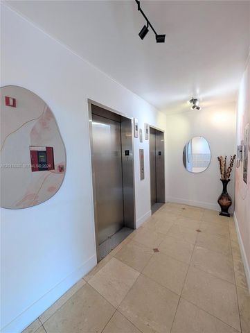 7133 Bay Dr PH-1, Miami Beach, FL 33141