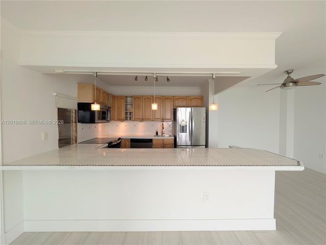 7133 Bay Dr PH-1, Miami Beach, FL 33141