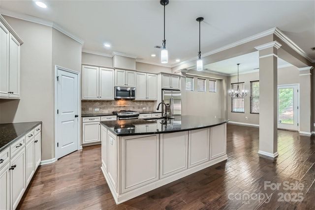 10630 Sweethaven Lane, Harrisburg, NC 28075