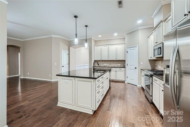 10630 Sweethaven Lane, Harrisburg, NC 28075