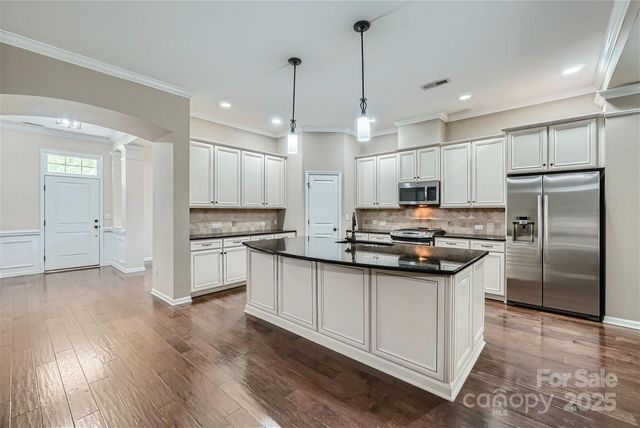 10630 Sweethaven Lane, Harrisburg, NC 28075