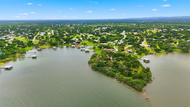 1412 Parkway ST, Tow, TX 78672