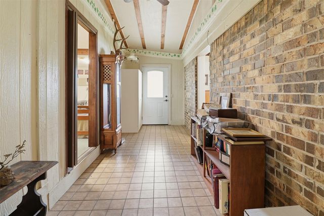 1412 Parkway ST, Tow, TX 78672