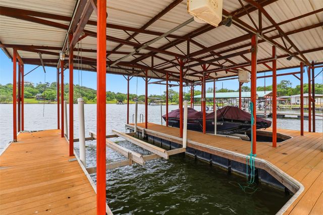 1412 Parkway ST, Tow, TX 78672