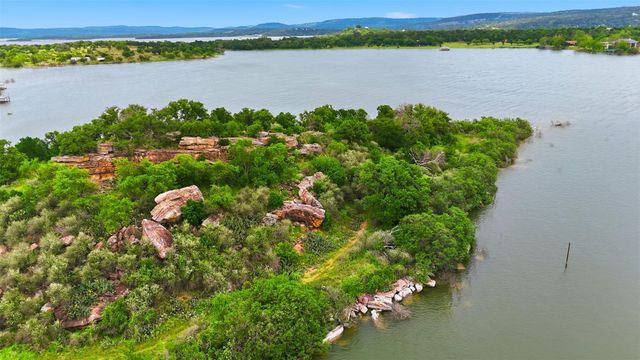 1412 Parkway ST, Tow, TX 78672