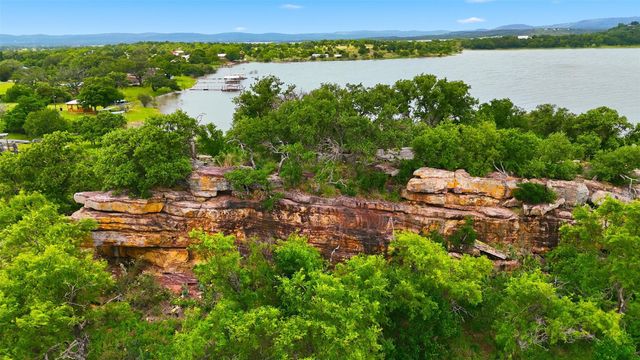 1412 Parkway ST, Tow, TX 78672