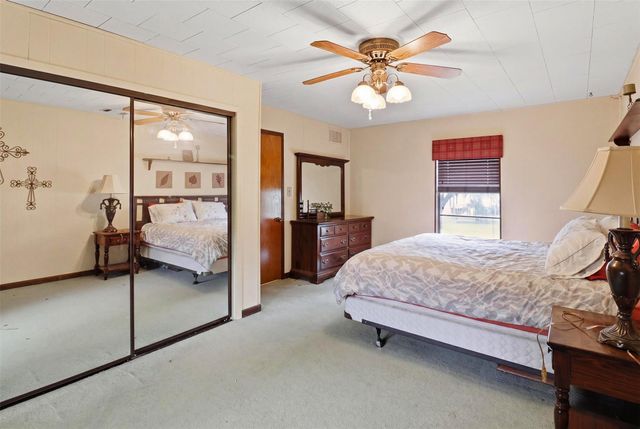 1412 Parkway ST, Tow, TX 78672