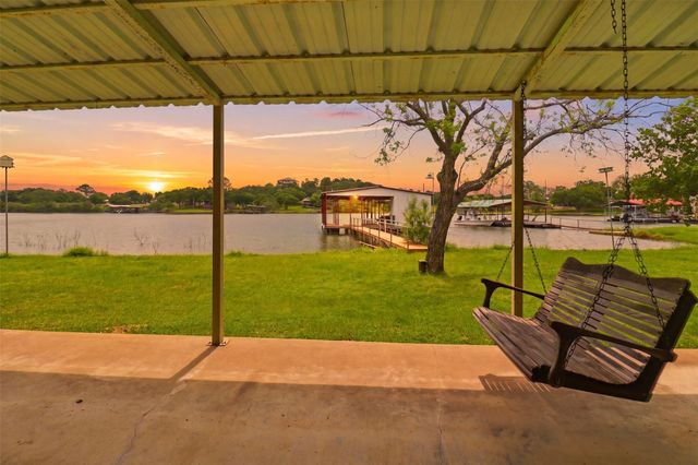 1412 Parkway ST, Tow, TX 78672