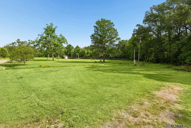 12226 and 12246 Peter Bourgeois Rd, St Amant, LA 70774