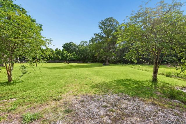 12226 and 12246 Peter Bourgeois Rd, St Amant, LA 70774