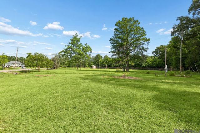 12226 and 12246 Peter Bourgeois Rd, St Amant, LA 70774