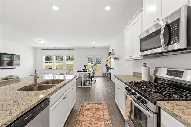 575 Sausalito Walk, Suwanee, GA 30024