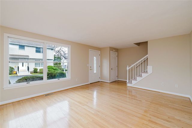 9 Morrill Lane 6, North Providence, RI 02904