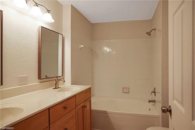 6361 Aragon WAY 105, Fort Myers, FL 33966